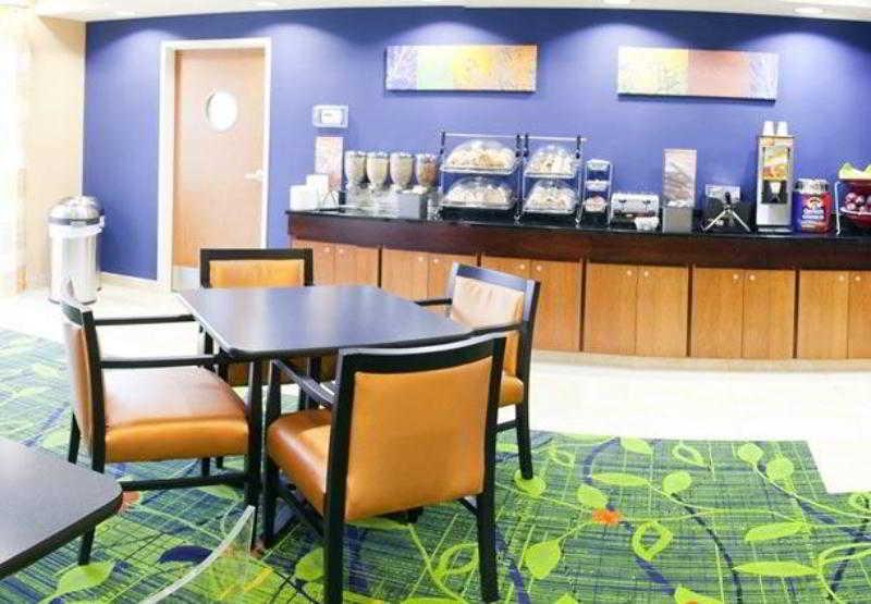 Fairfield By Marriott Peoria East Hotel Exterior photo